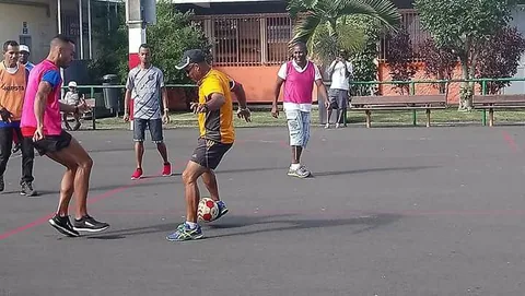 36086940_2114547178619126_9015885186147024896_n