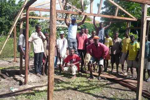 MADA_2010_103